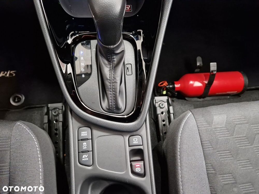 Toyota Yaris Hybrid 1.5 Style - 18