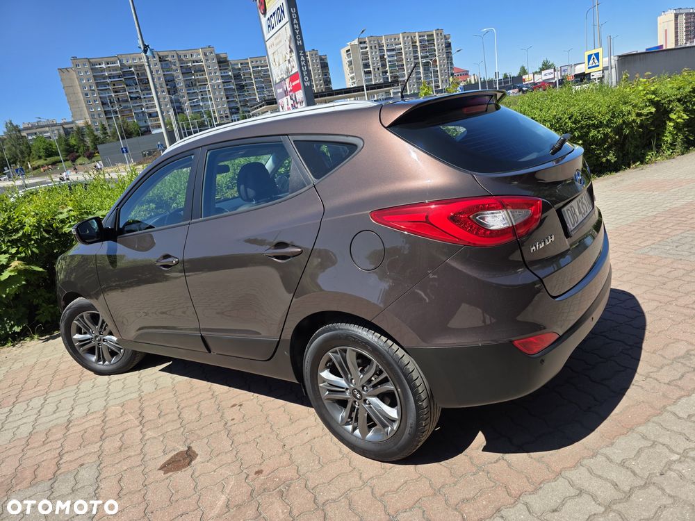 Hyundai ix35 1.6 2WD Fifa World Cup Edition - 4