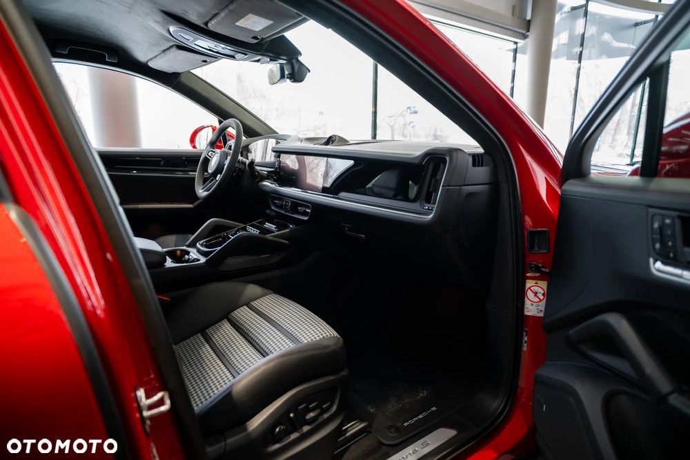 Porsche Cayenne S - 14