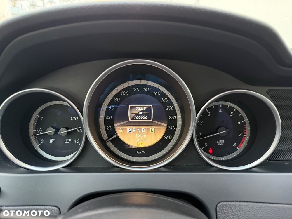 Mercedes-Benz Klasa C 200 (BlueEFFICIENCY) 7G-TRONIC - 34