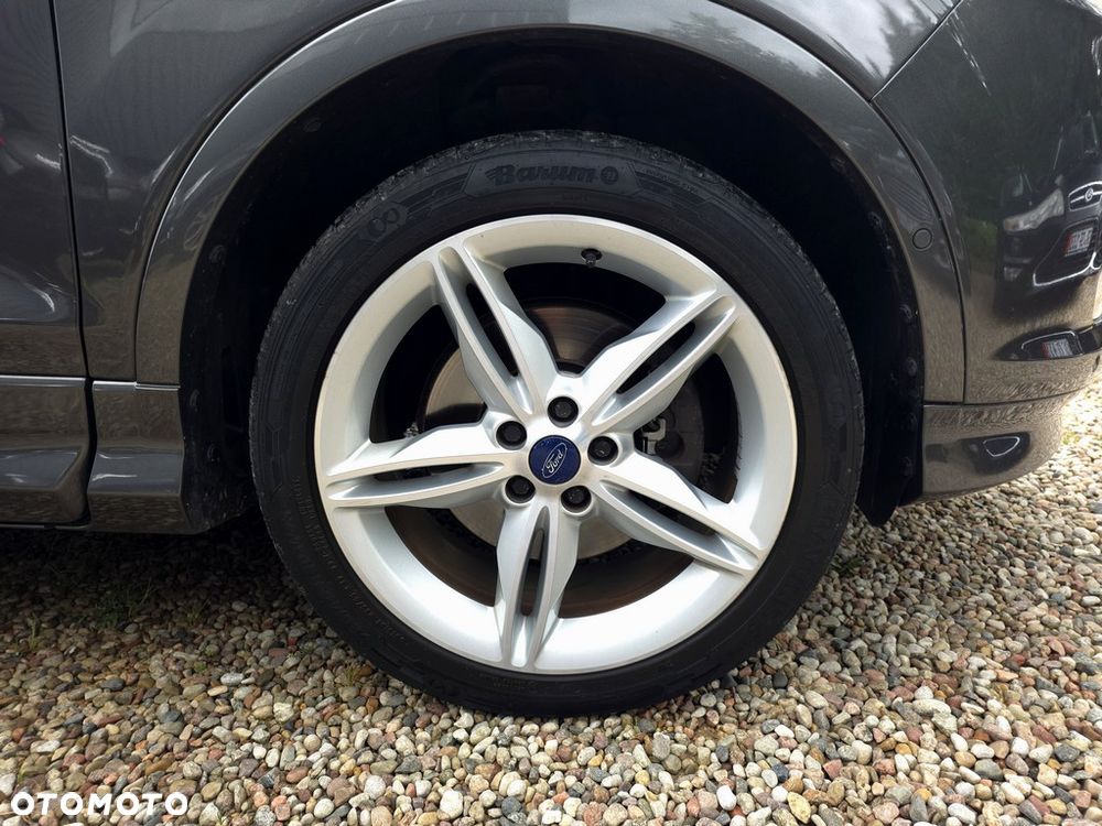Ford Kuga 2.0 TDCi FWD Titanium - 29