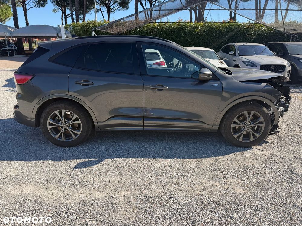 Ford Kuga 2023 photo 2