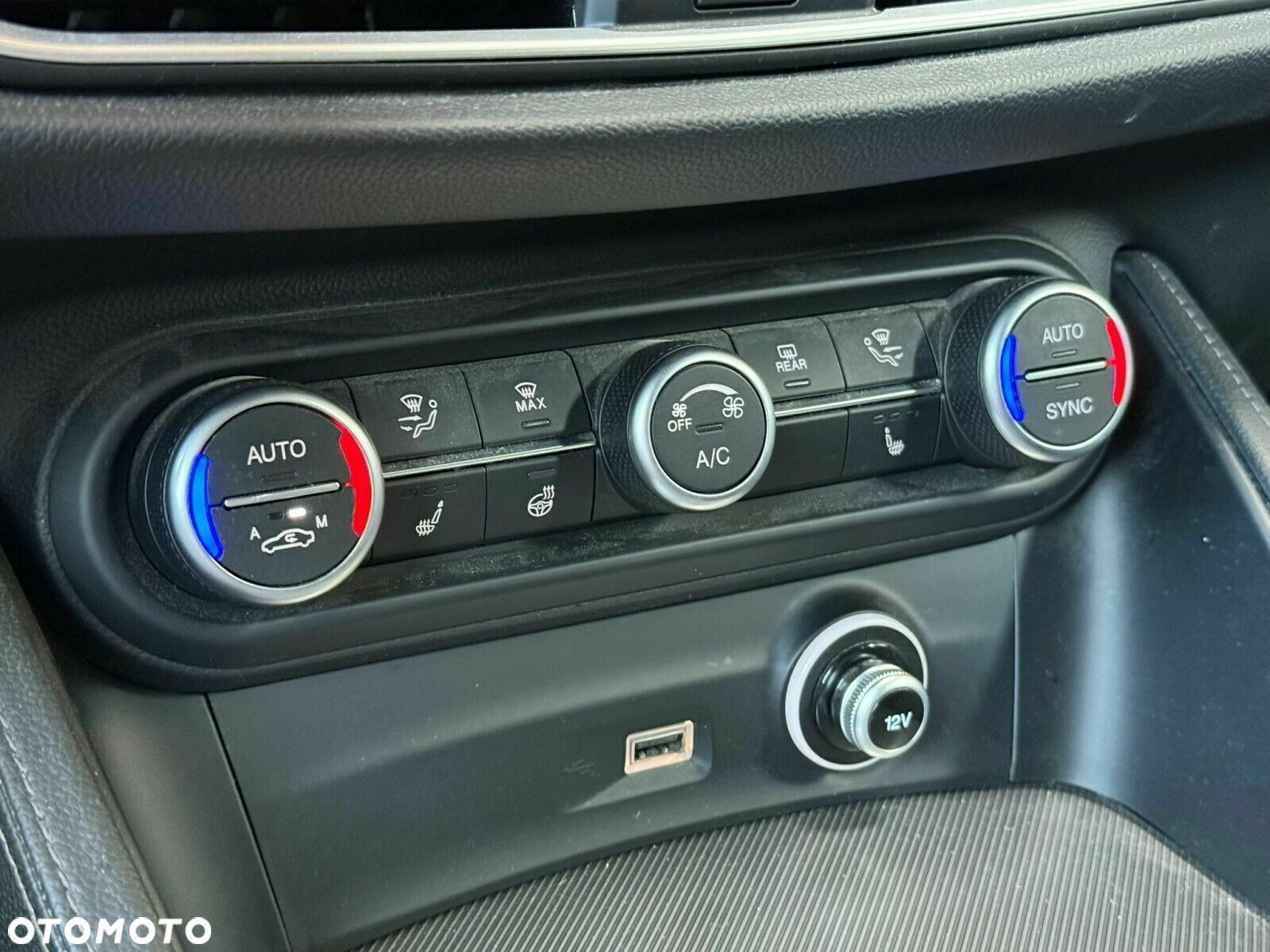 Alfa Romeo Stelvio - 26