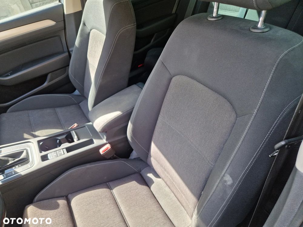 Volkswagen Passat Variant 2.0 TDI SCR DSG Comfortline - 9