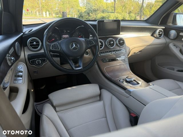 Mercedes-Benz GLC 300 4-Matic - 15