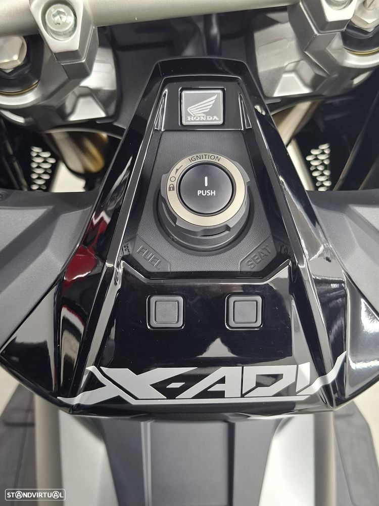 Honda X-ADV 750 - 11