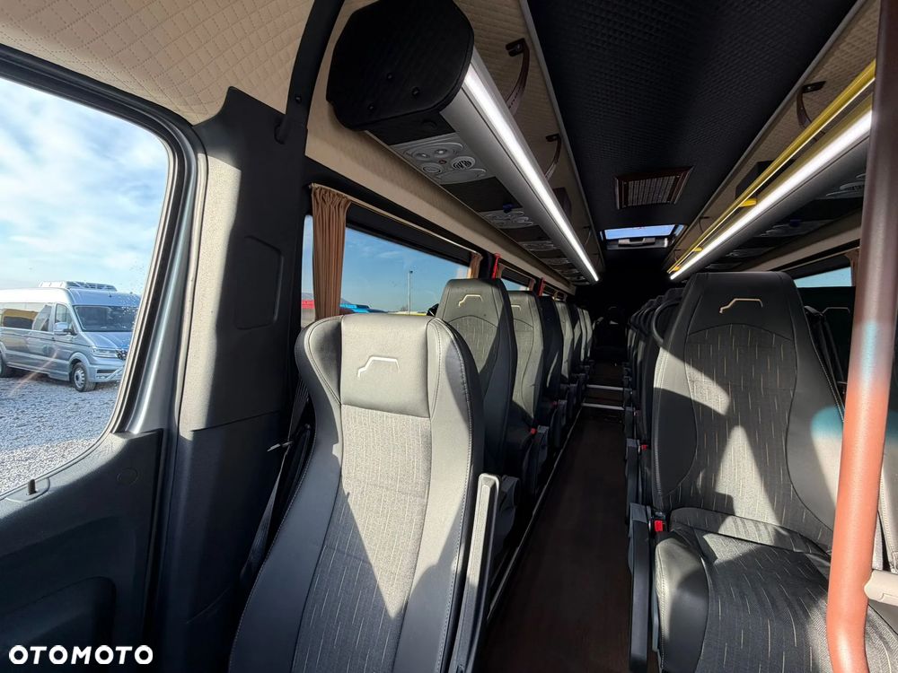 Mercedes-Benz Sprinter 519 - 28