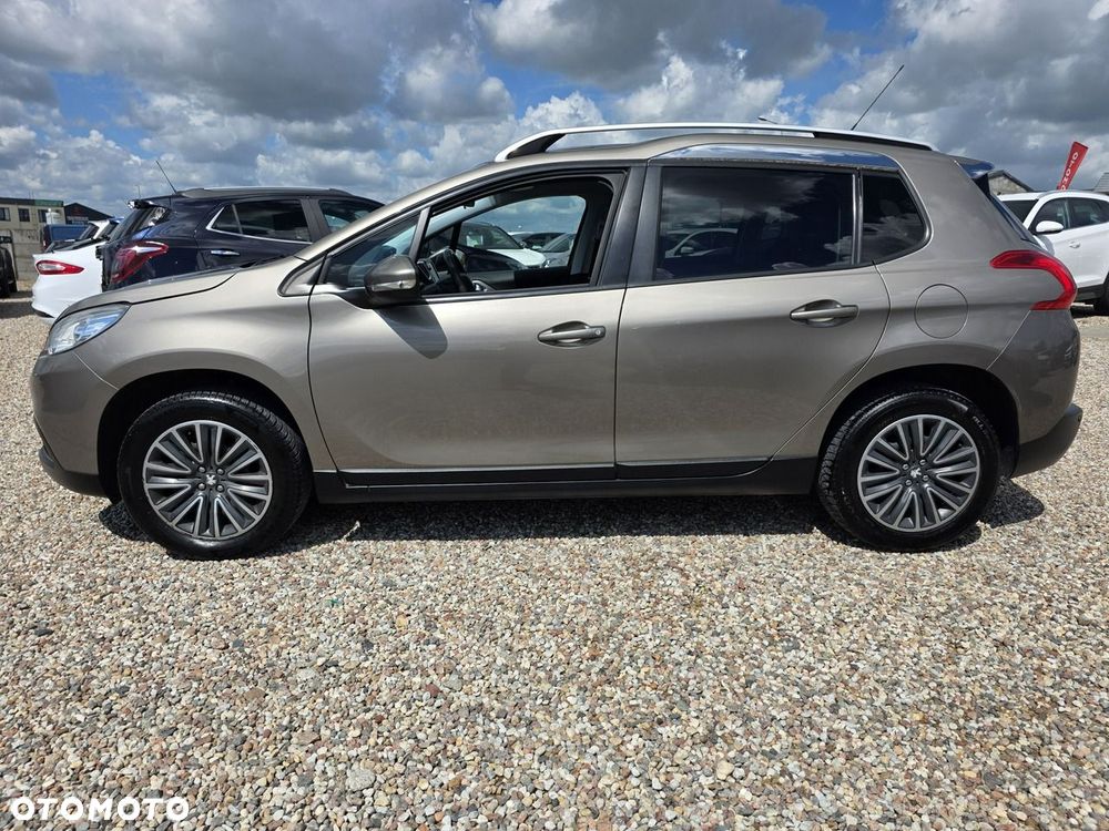 Peugeot 2008 1.2 Pure Tech Active - 11