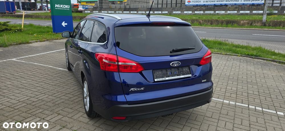 Ford Focus 1.0 EcoBoost Titanium - 4