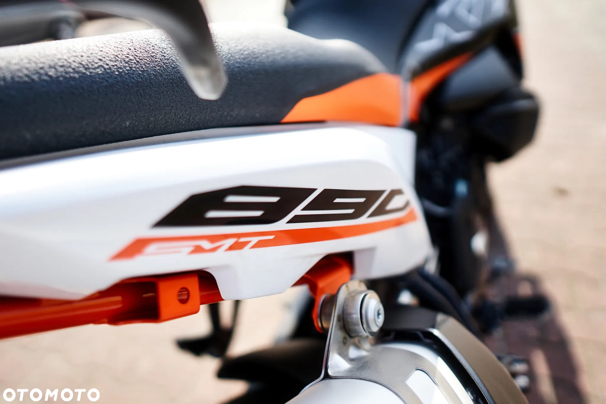 KTM SMT - 10