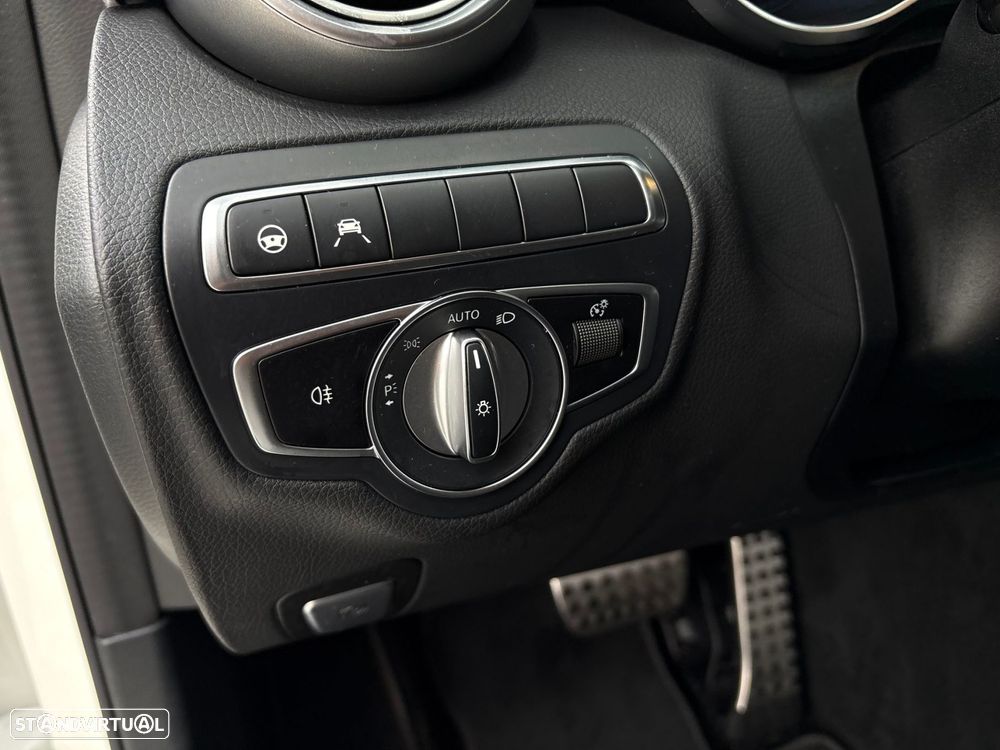 Mercedes-Benz C 300 de AMG Line - 21