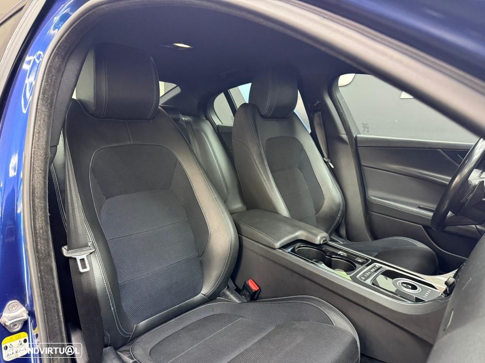 Jaguar XE 2.0 D R-Sport Aut. - 27