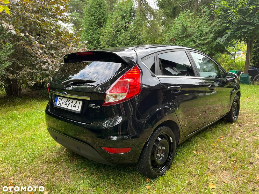 Ford Fiesta 2015 photo 5