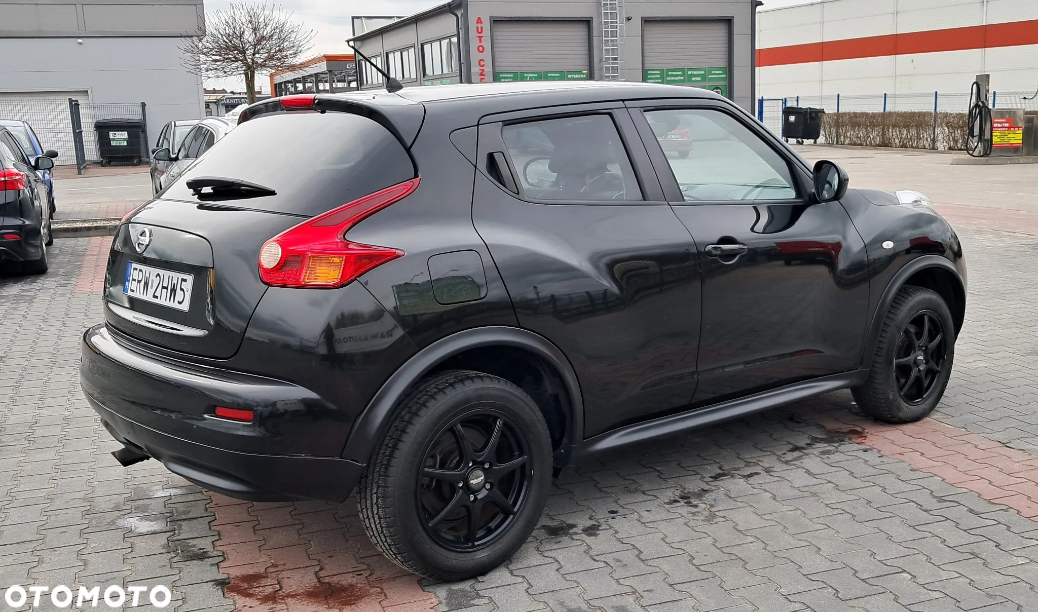 Nissan Juke 1.6 DIG-T N-Connecta EU6 - 4