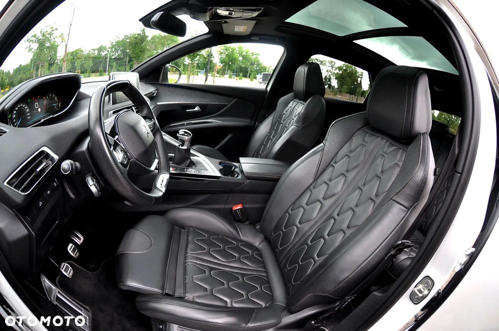 Peugeot 3008 1.2 PureTech Allure S&S - 22