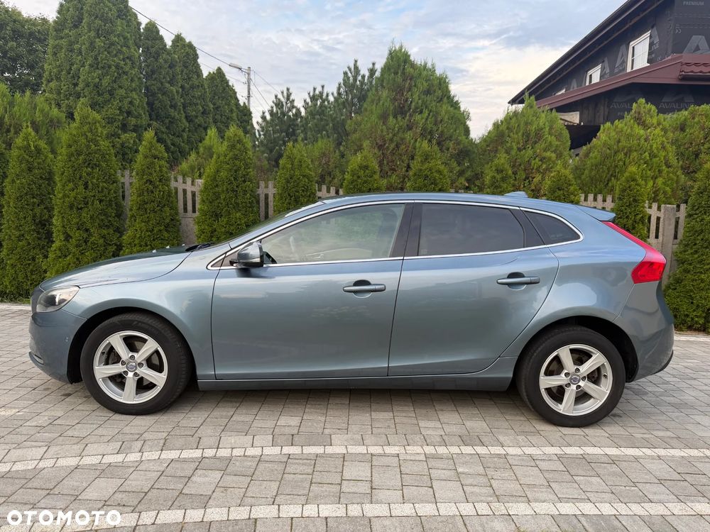 Volvo V40 D2 Momentum - 6