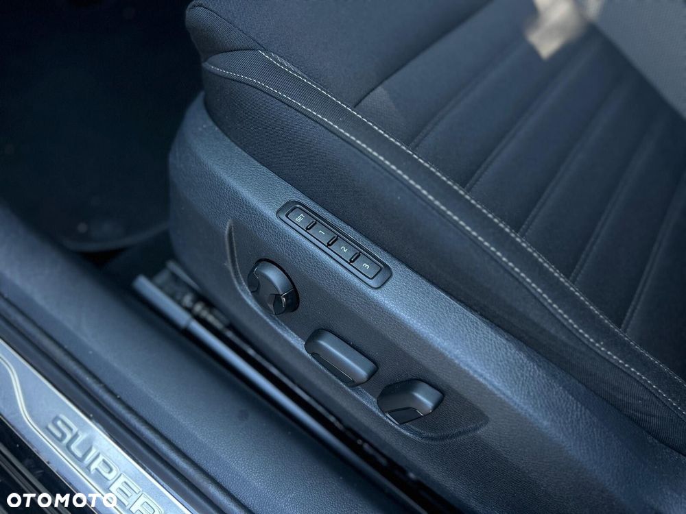 Skoda Superb - 14