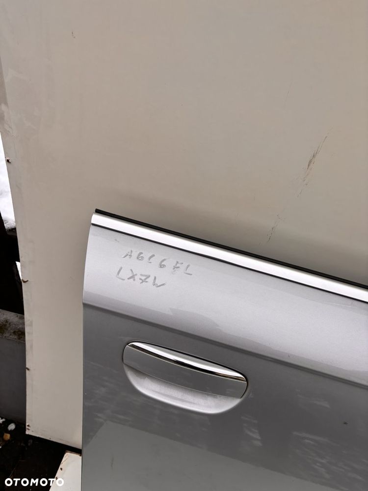 Drzwi poszycie prawy przód Audi A6 C6 LIFT LX7W - 7