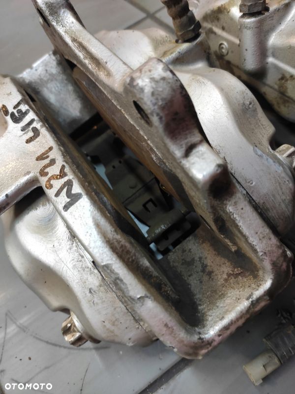 MERCEDES S-KLASA W221 LIFT 3.0CDI ZACISK PRAWY LEWY PRZÓD ZACISKI KOMPLET - 7