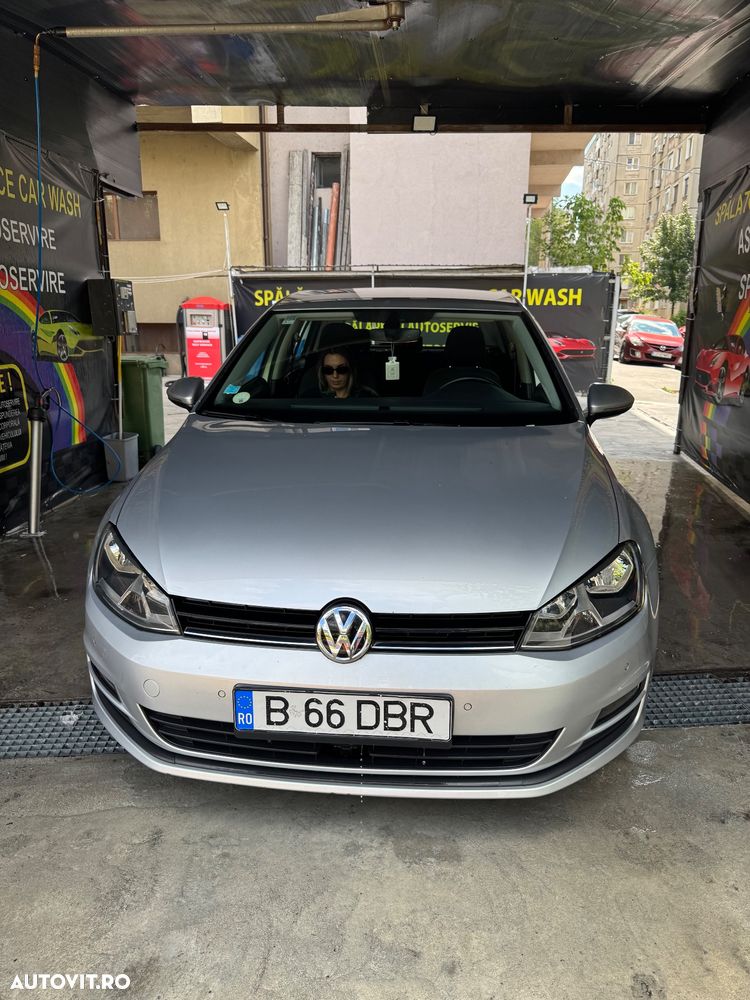 Volkswagen Golf 1.6 TDI DPF BMT DSG Comfortline - 2