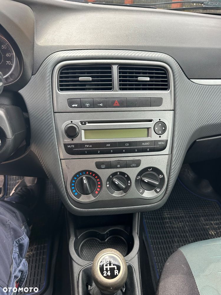 Fiat Punto 1.2 8V - 23