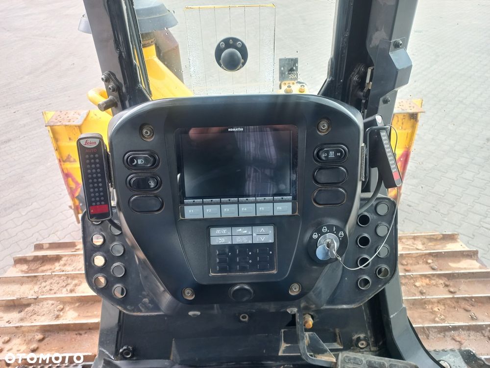 Komatsu D51PX-24 - 13