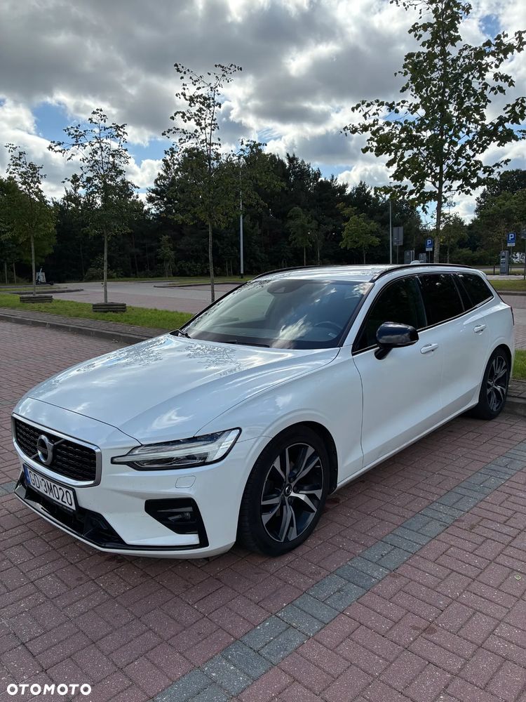 Volvo V60 D4 Geartronic R-Design - 11