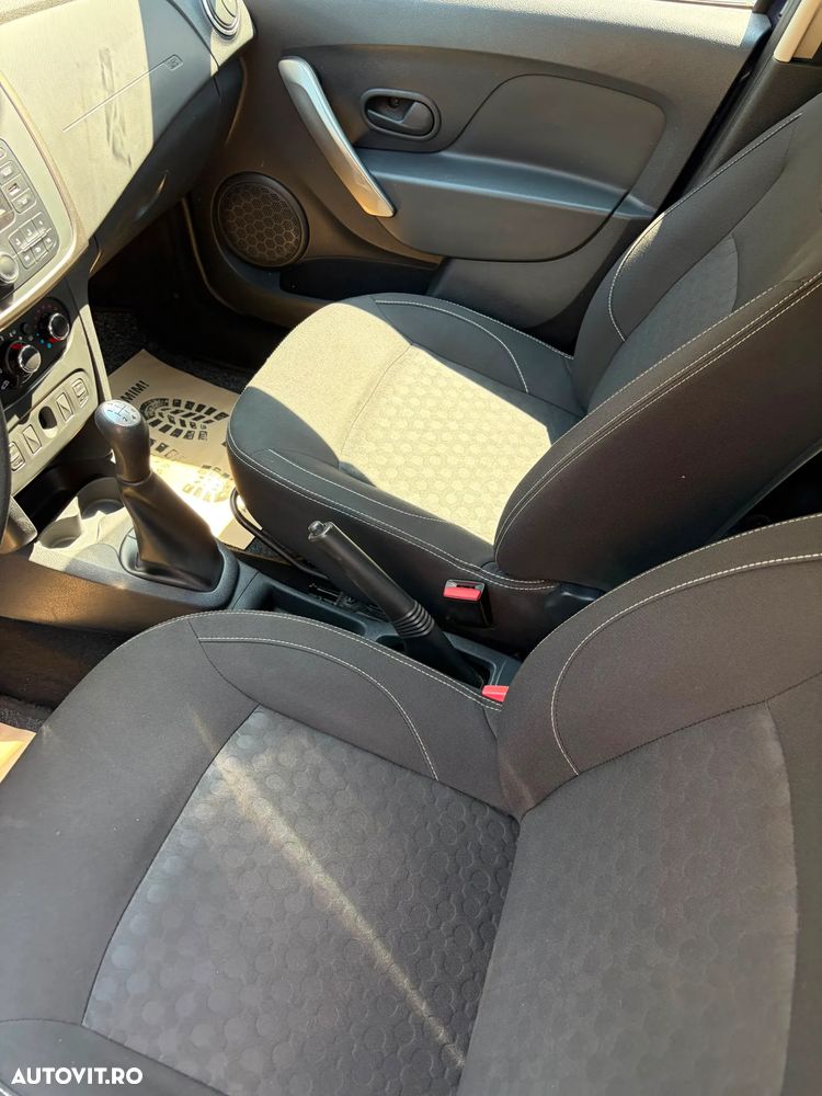Dacia Sandero TCe 90 Laureate - 8