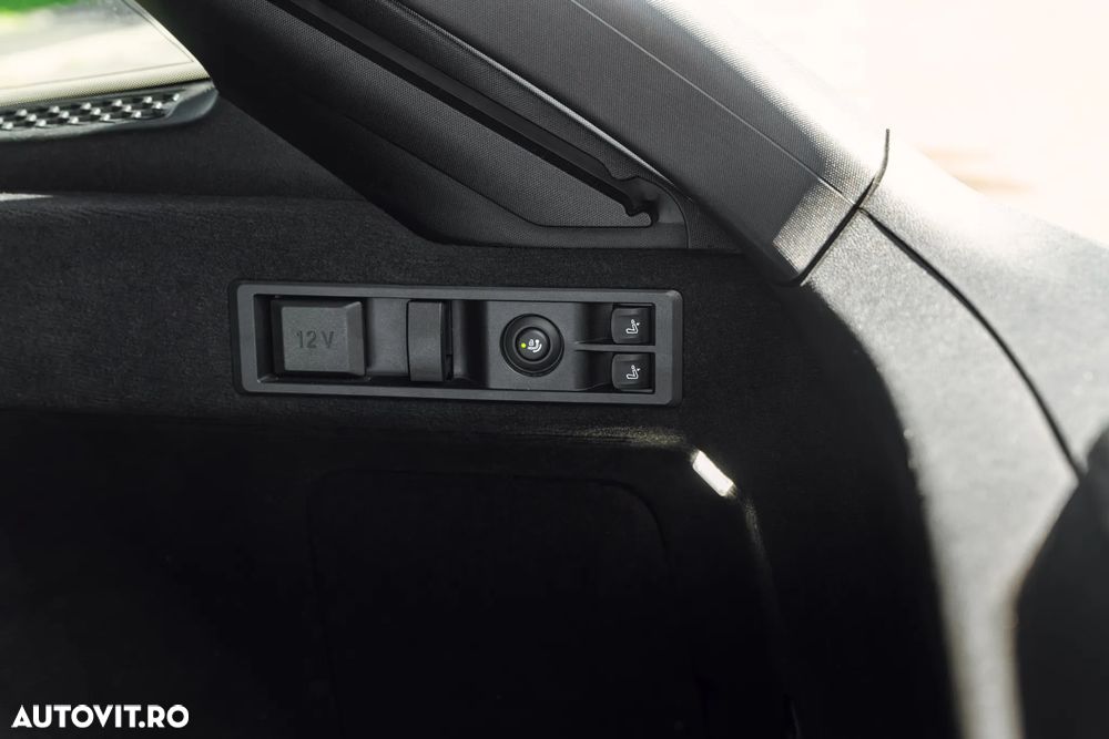 BMW Seria 3 320d xDrive AT MHEV - 31