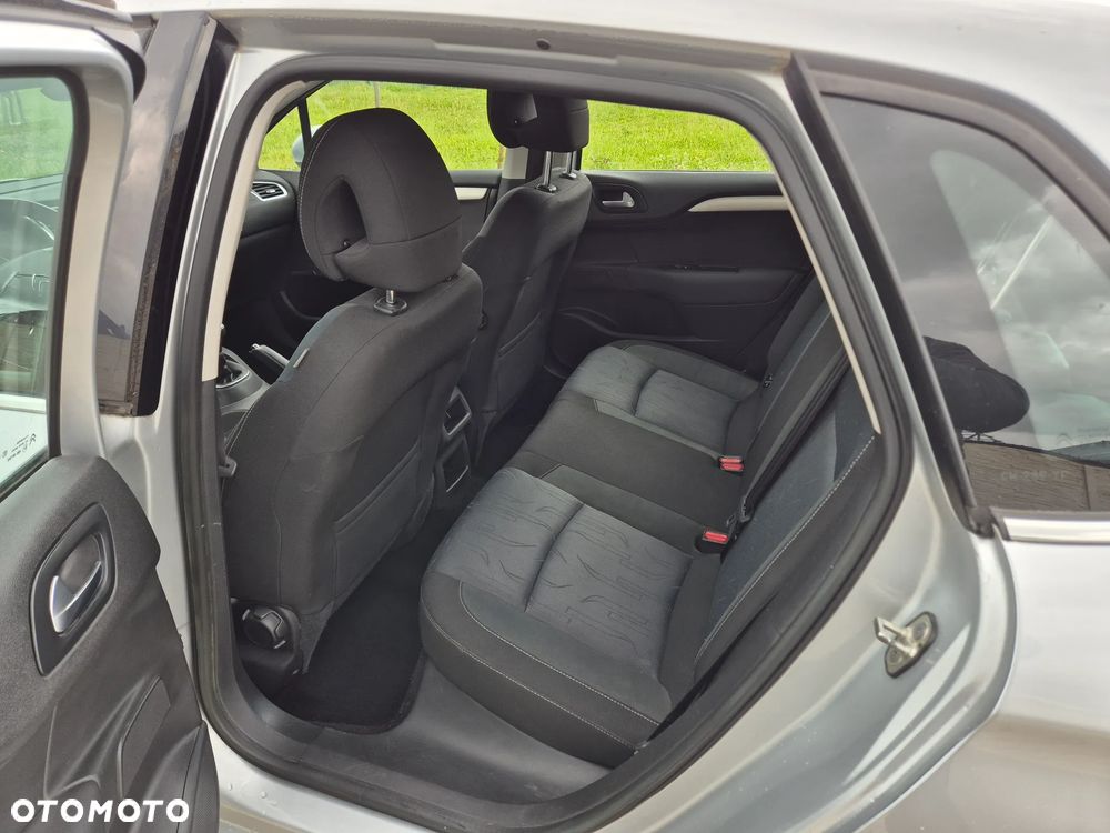 Citroën C4 HDi 90 Attraction - 22