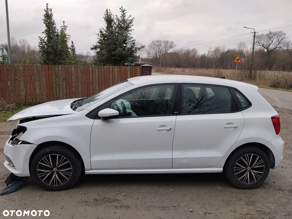 Volkswagen Polo 1.2 TSI Blue Motion Technology MATCH - 4