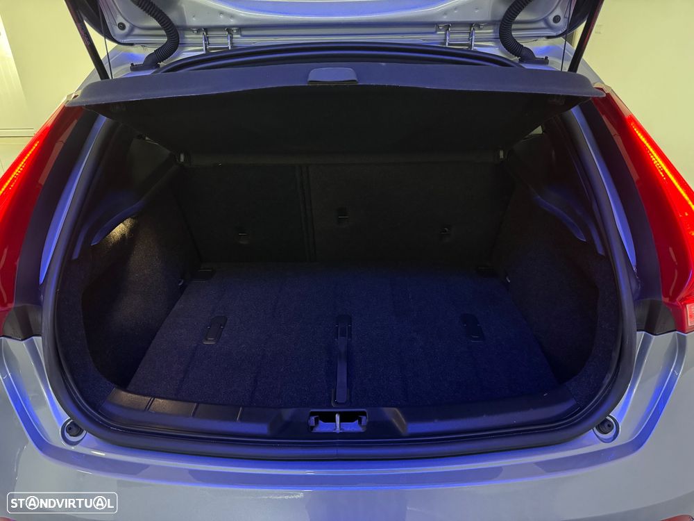 Volvo V40 1.5 T3 Sport Edition Plus Geartronic - 31