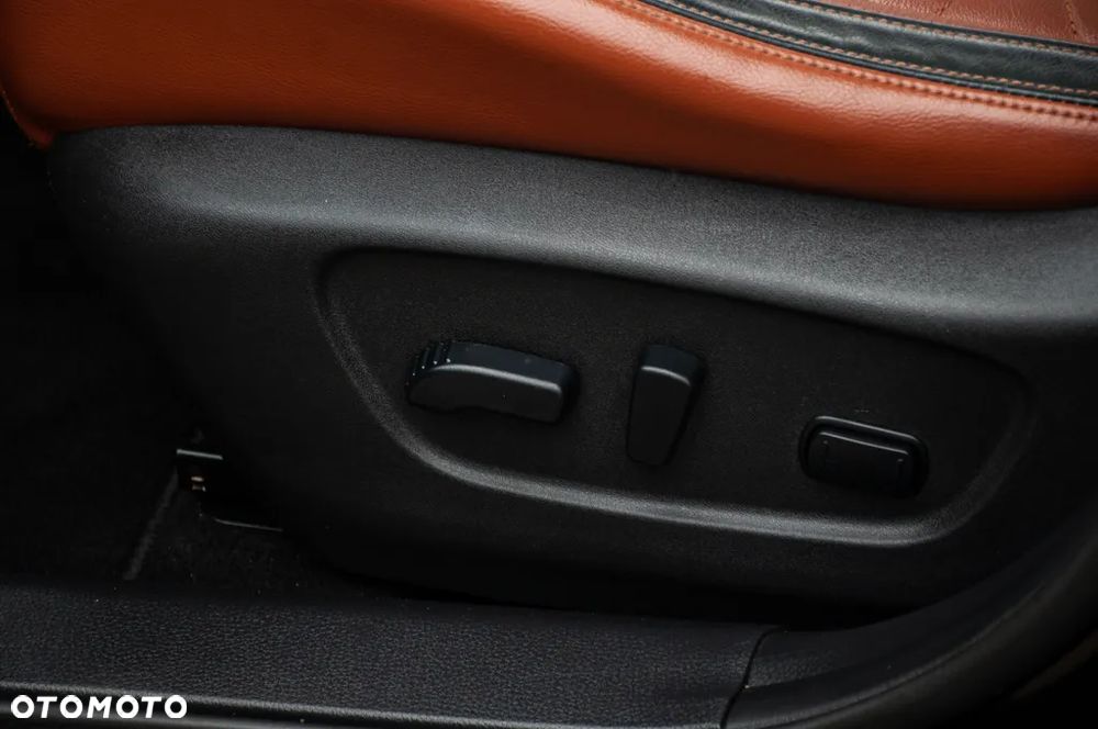 Nissan X-Trail 2.0 dCi ALL-MODE 4x4i Xtronic Tekna - 38