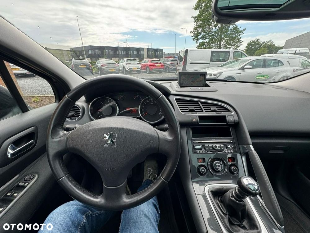 Peugeot 3008 - 11