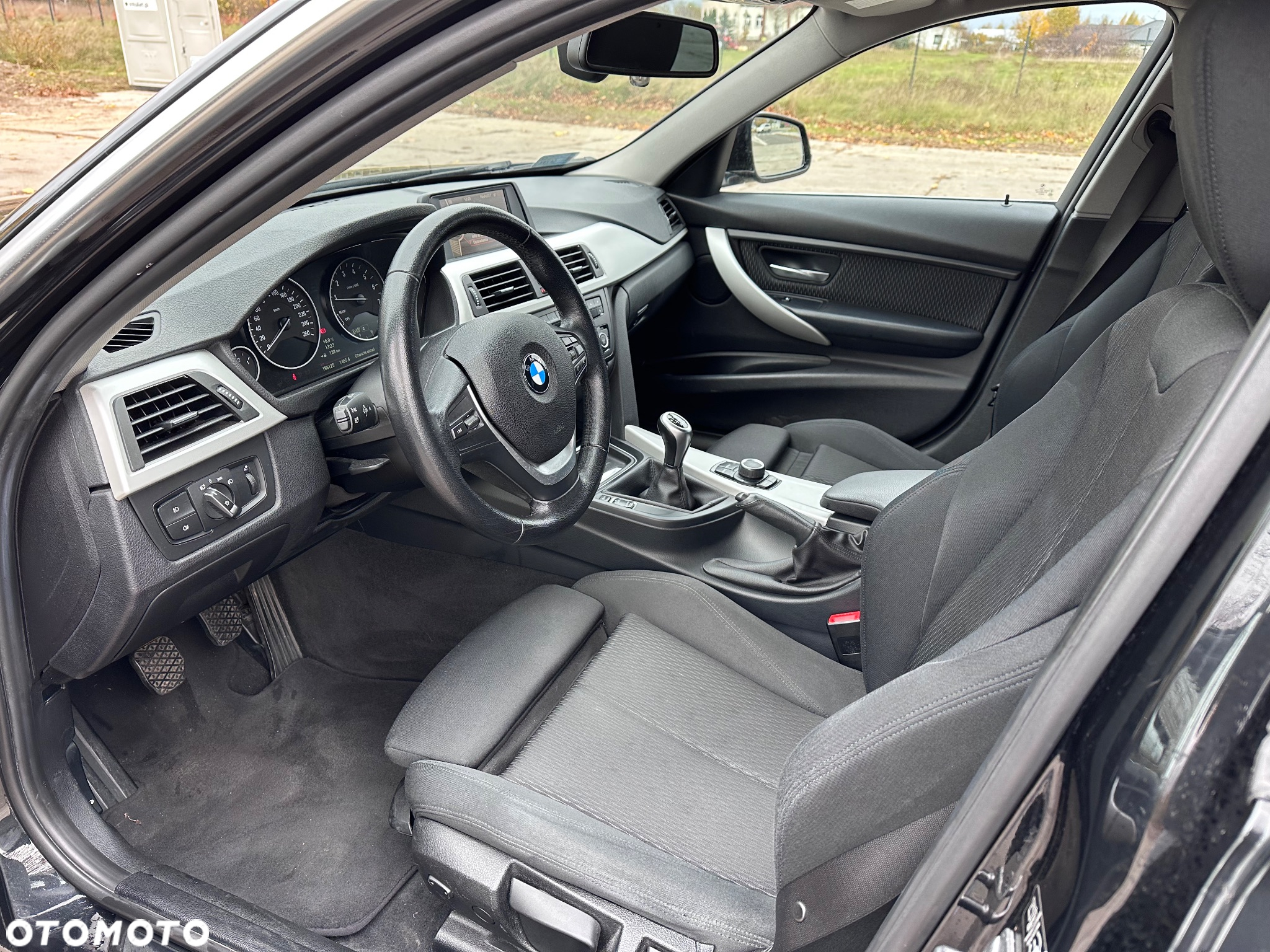 BMW Seria 3 328i - 11