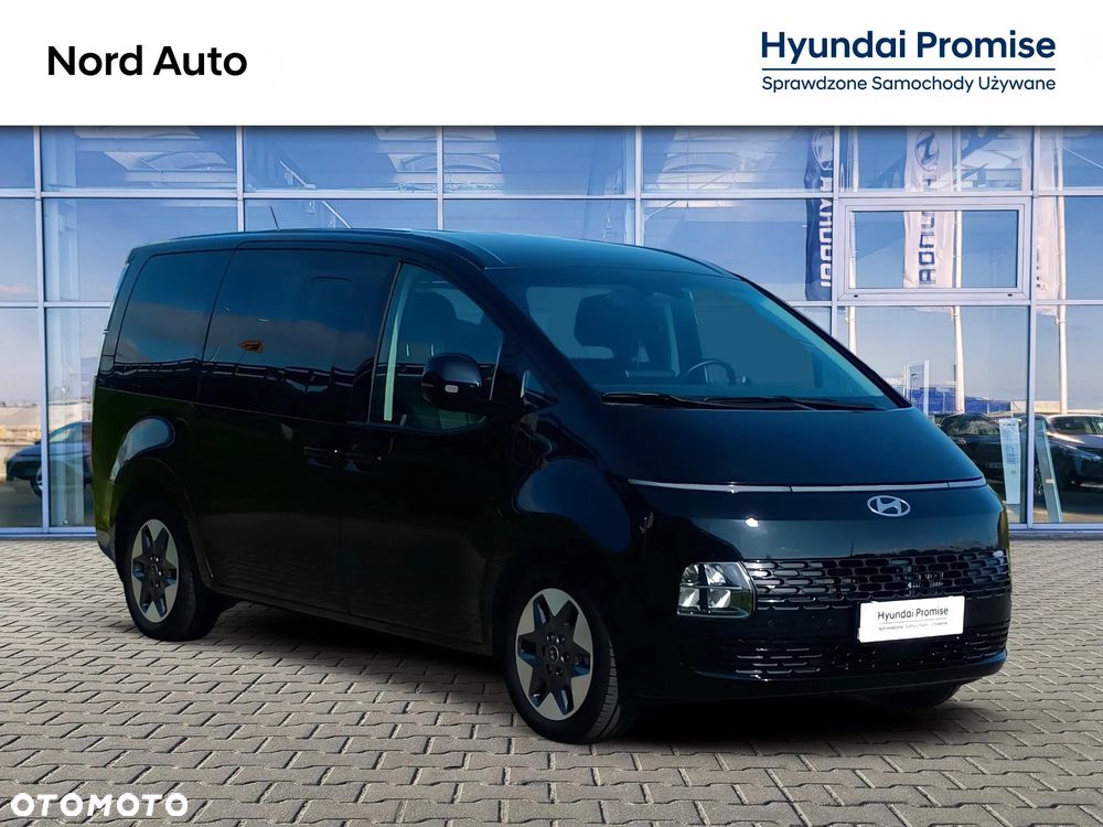 Hyundai Staria 1.6 T-GDI HEV Smart VIP - 8