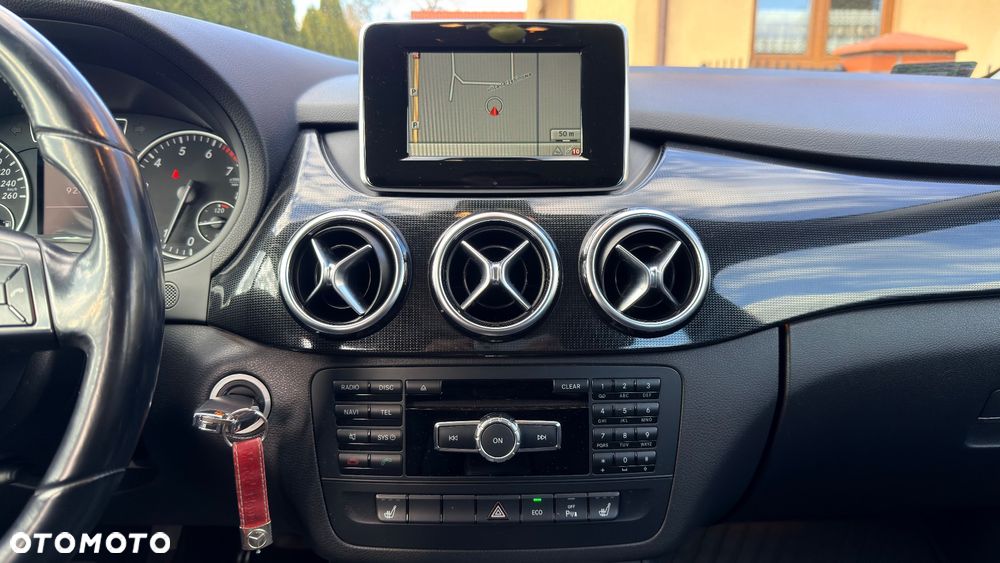Mercedes-Benz Klasa B 180 BlueEFFICIENCY Edition Style - 22