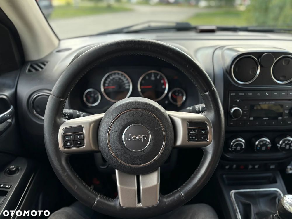 Jeep Compass - 12