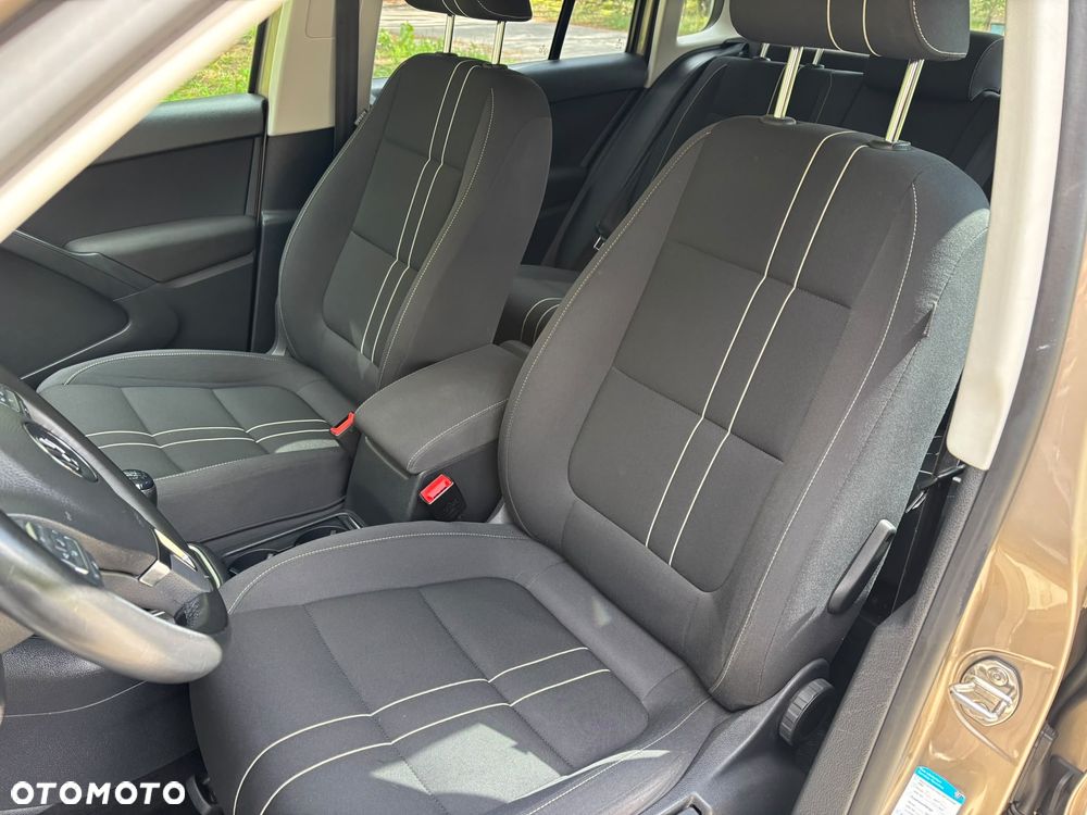 Volkswagen Tiguan - 19