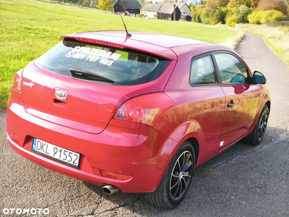 Kia ProCeed - 11