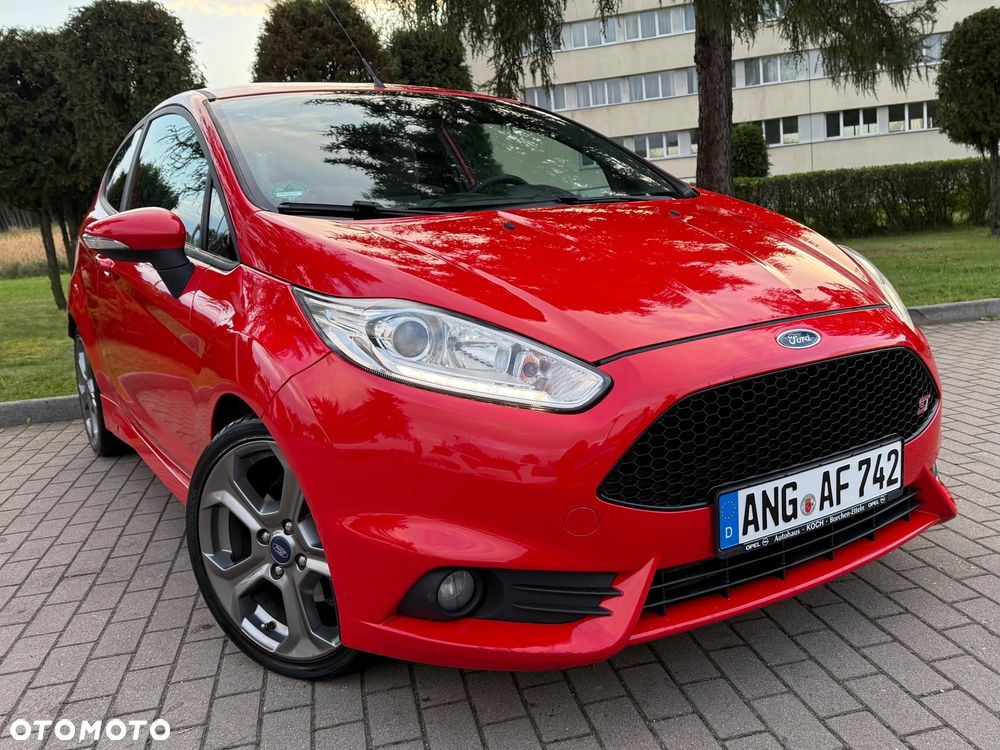 Ford Fiesta ST - 13