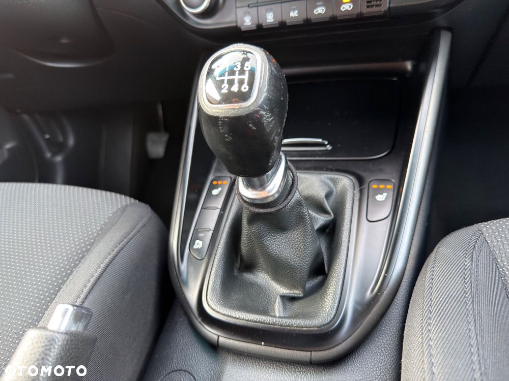 Kia Carens 1.7 CRDi L - 28