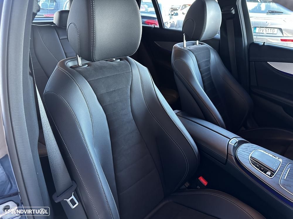 Mercedes-Benz E 300 de AMG Line - 45