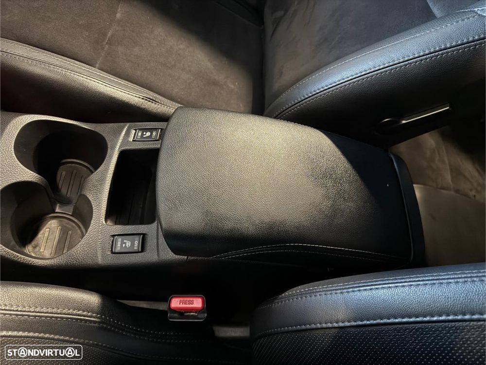 Nissan Qashqai 1.2 DIG-T N-Vision Xtronic - 43