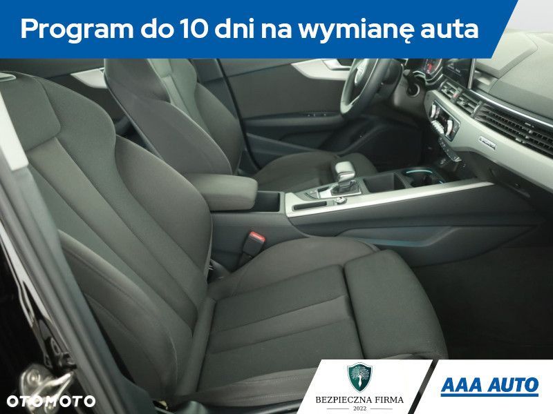 Audi A4 Limousine - 9