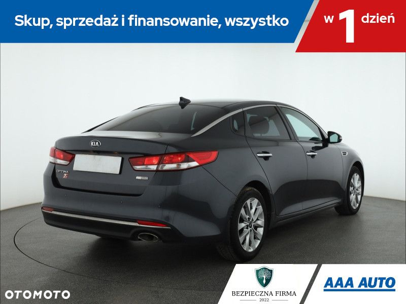 Kia Optima - 6
