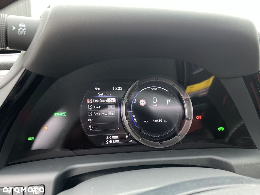 Lexus ES 300h F Sport Edition - 13