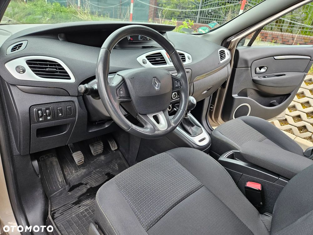 Renault Grand Scenic 1.6 16V 110 Dynamique - 12