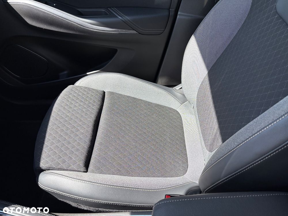 Opel Grandland X 1.2 T Innovation S&S - 24