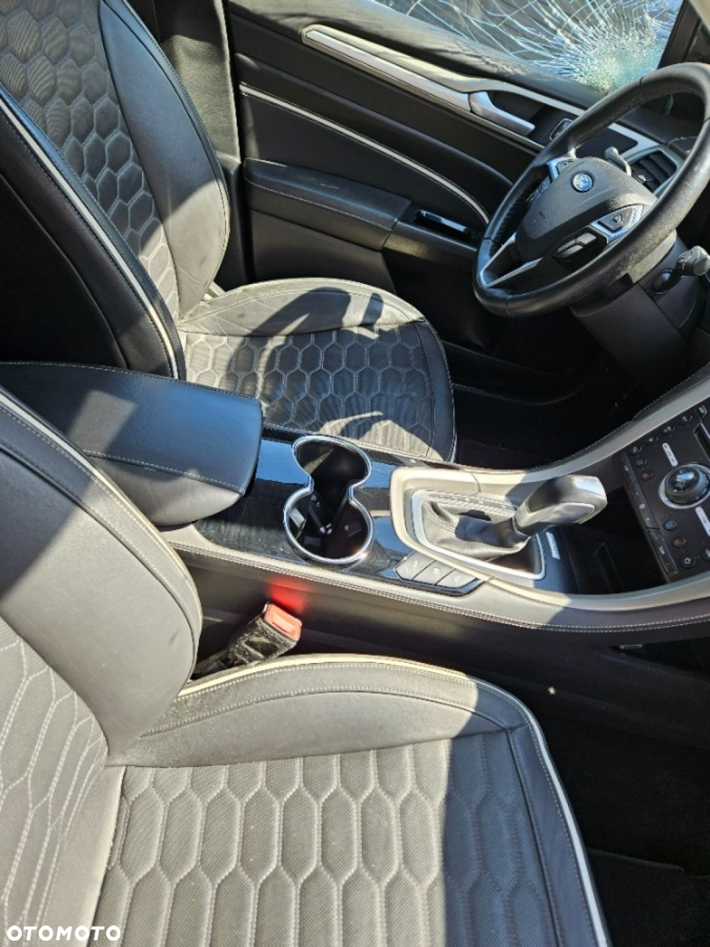 Ford Mondeo - 23